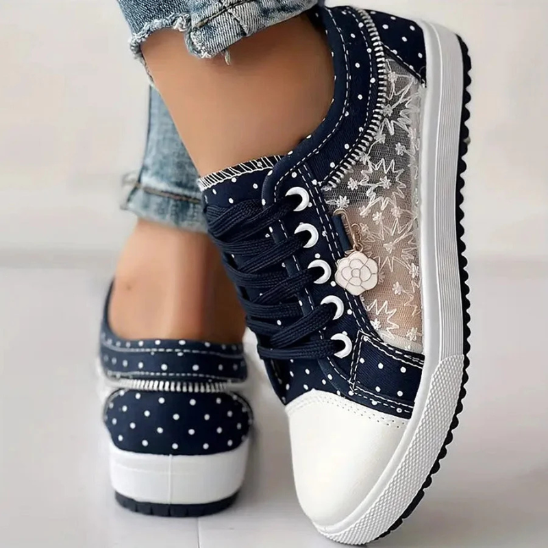 CARO | ELEGANT WOMEN'S SNEAKERS WITH FLORAL DETAILS